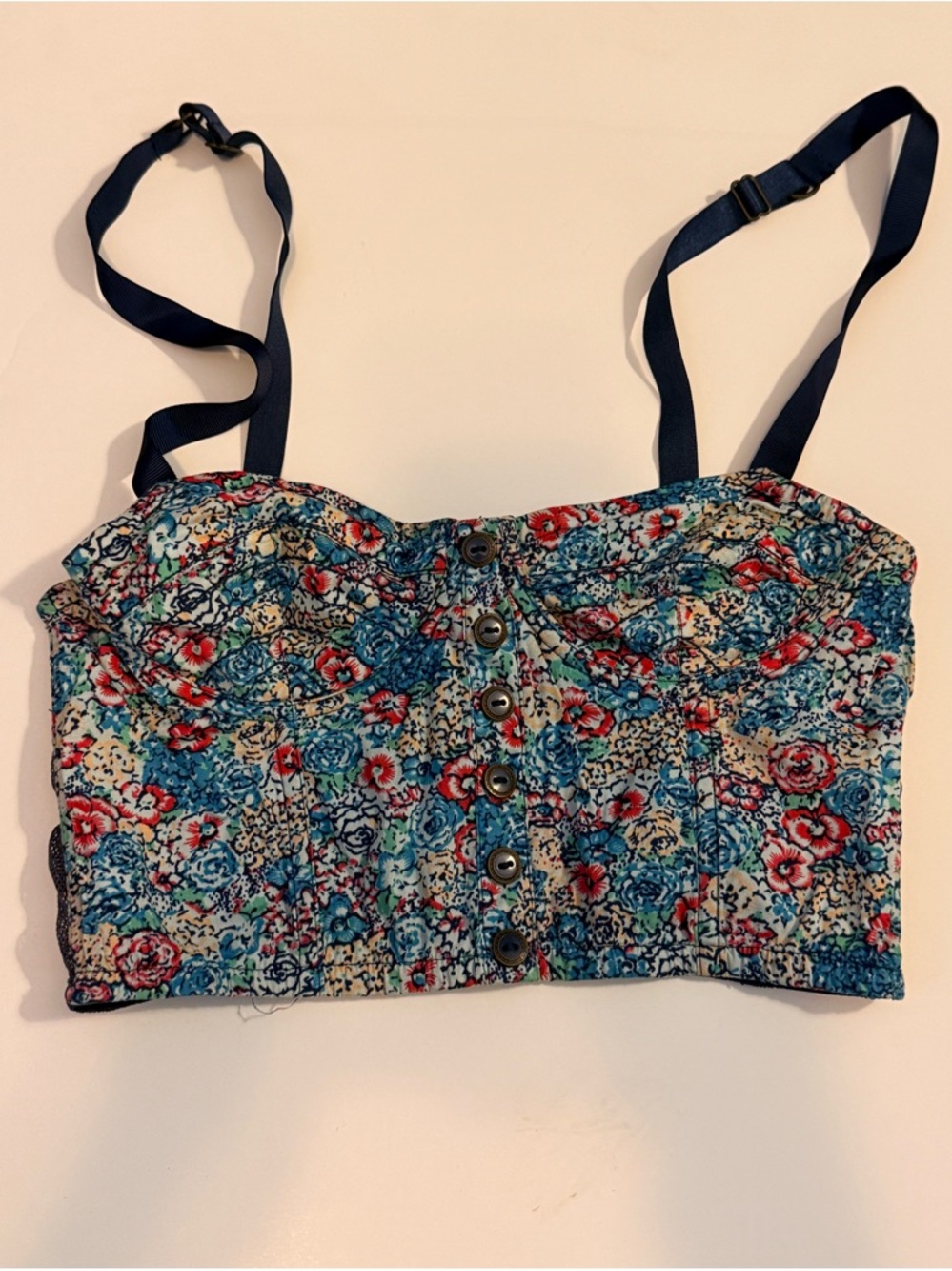 Forever 21 Floral Button-Front Crop Top in Blue, Red, Cream